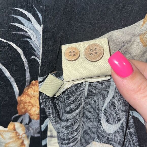 ✨Jamaica Jaxx Black Hawaiian 100% Silk Short Sleeves shirt✨ - Picture 8 of 8